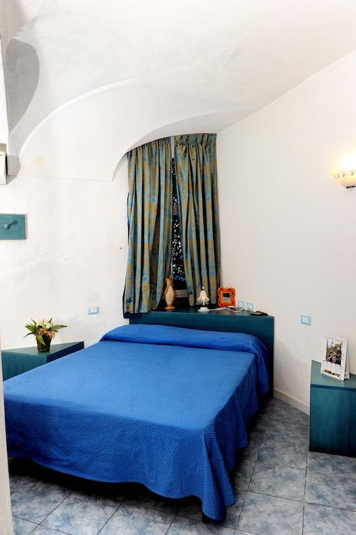 Hotel La Ninfea Іскія Екстер'єр фото
